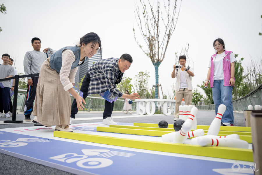 2025年長(zhǎng)三角青年交友嘉年華暨臨港青年沉浸式集體婚禮浪漫啟幕