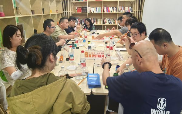 10、手繪活動(dòng).jpg