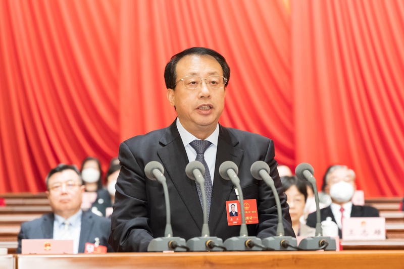 龔正在市人代會(huì)閉幕會(huì)上講話.jpeg 龔正在市人代會(huì)閉幕會(huì)上講話.jpeg