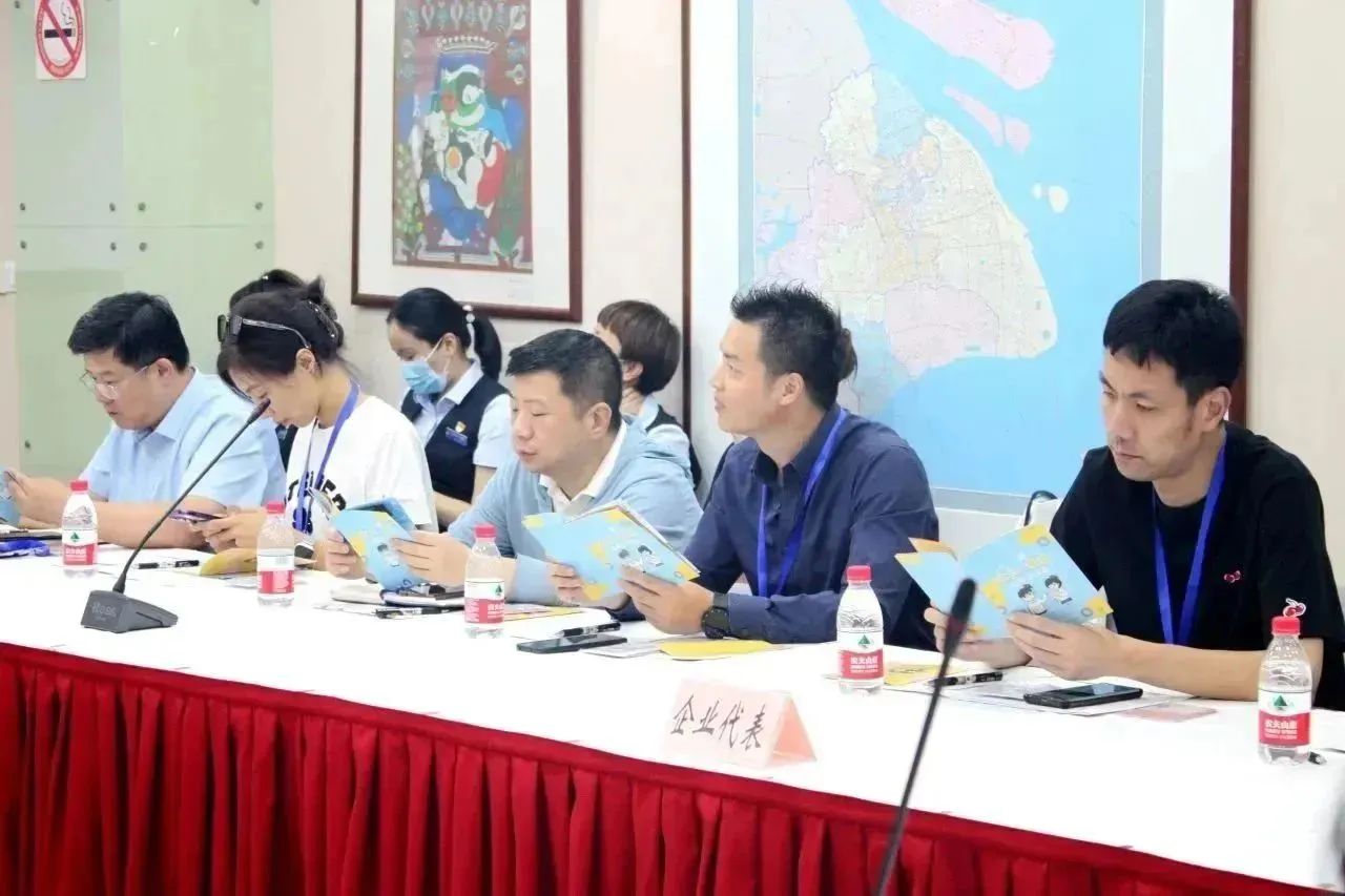 共建透明政務(wù) 共享發(fā)展成果——新涇鎮(zhèn)社區(qū)事務(wù)受理服務(wù)中心政府開放月活動(dòng)9.jpg 共建透明政務(wù) 共享發(fā)展成果——新涇鎮(zhèn)社區(qū)事務(wù)受理服務(wù)中心政府開放月活動(dòng)9.jpg