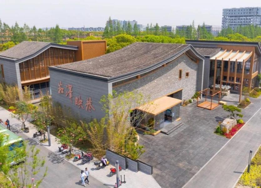 青浦奧萊聯(lián)動(dòng)周邊鄉(xiāng)村打造“環(huán)奧萊商旅秀帶” 讓“購物流量”再變“鄉(xiāng)村留量”