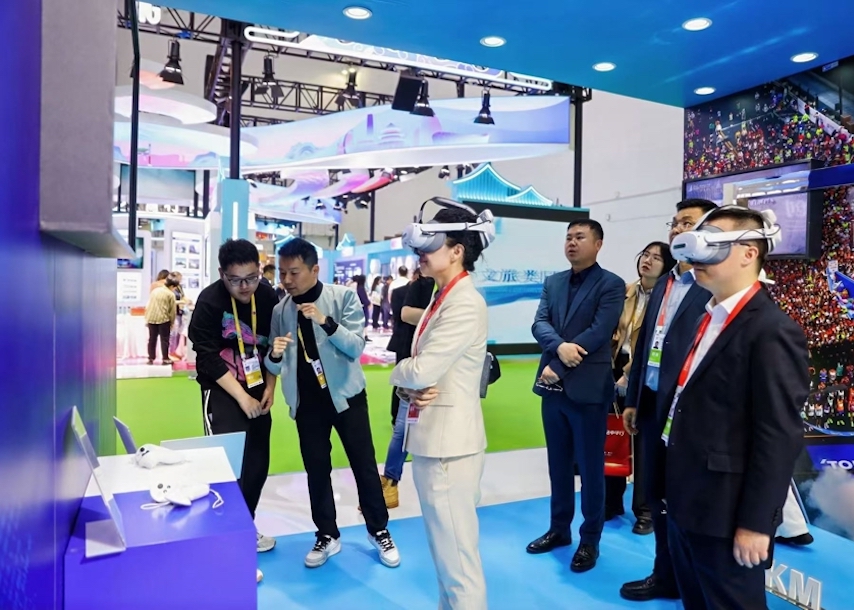 消博會上海展區(qū)集中呈現(xiàn)新生代眼中的“爆款” “情緒價值”激活年輕消費市場