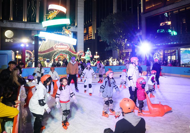 BFC外灘“冬日嘉年華”開啟 多維場景塑造商業(yè)新體驗